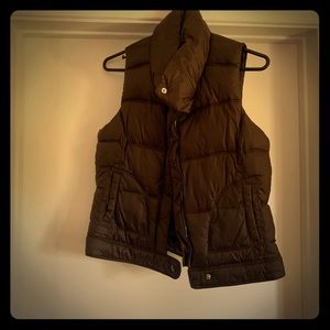 Old Navy Women’s XS Brown Puffer Vest